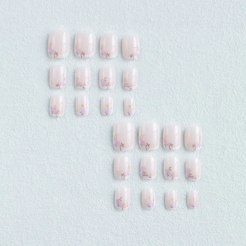 Blumeninspiriertes Nagelkunst-Set