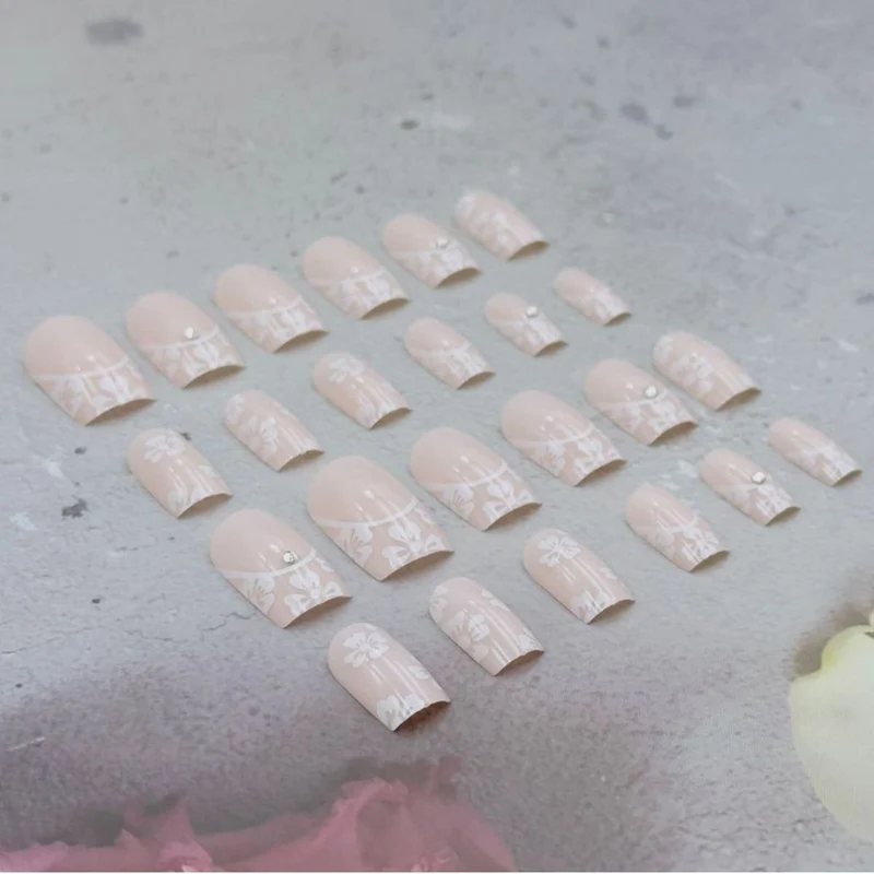 Floral French Tip Acryl-Nagelkunst-Kit