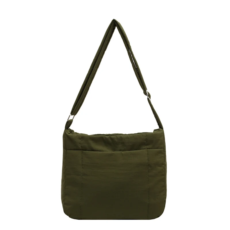 Leichte gestepfte Schultertasche
