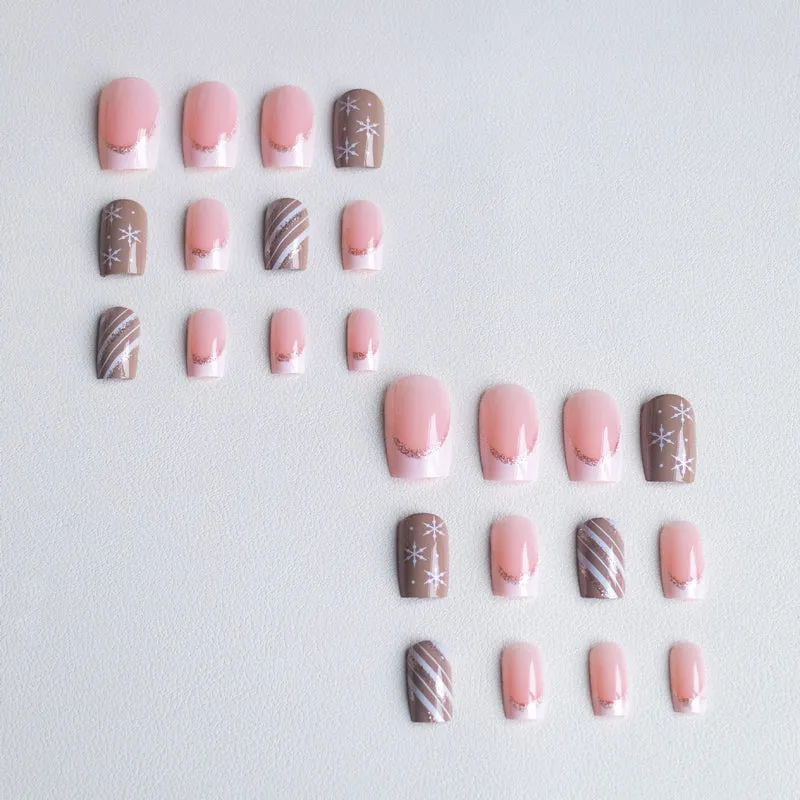 Trendige Feiertags-Nagelkunst-Set