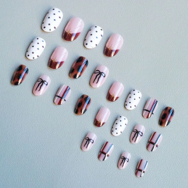 Trendiges dekoratives Nagelkunst-Set