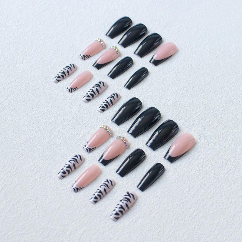 Trendige Tierdruck Nagelkunst Set