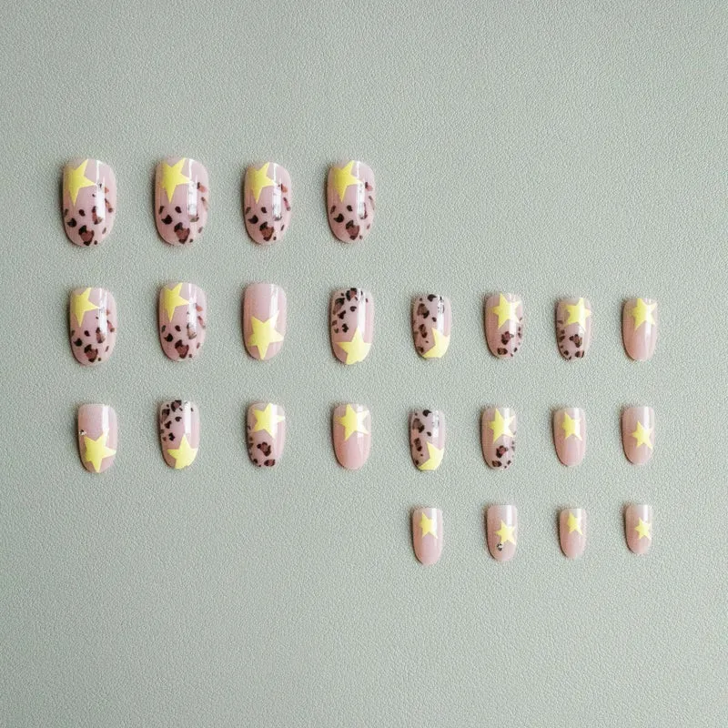 Trendy Tierdruck und Stern Nagelkunst Set