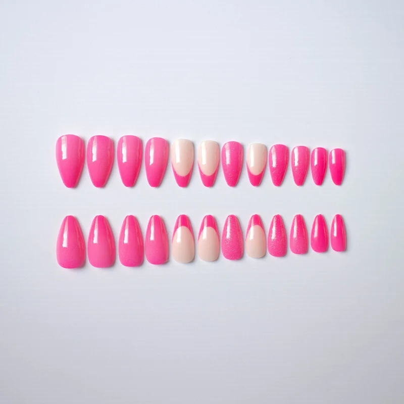 Stylische Stiletto-Nagelkunst