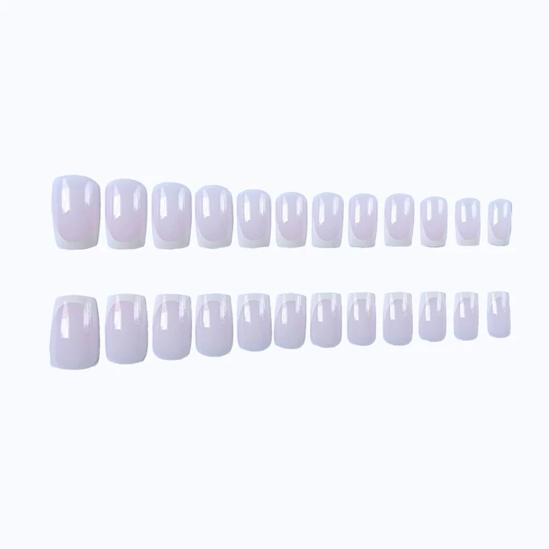 Elegantes French Tip Nagelkunstset 1790958182