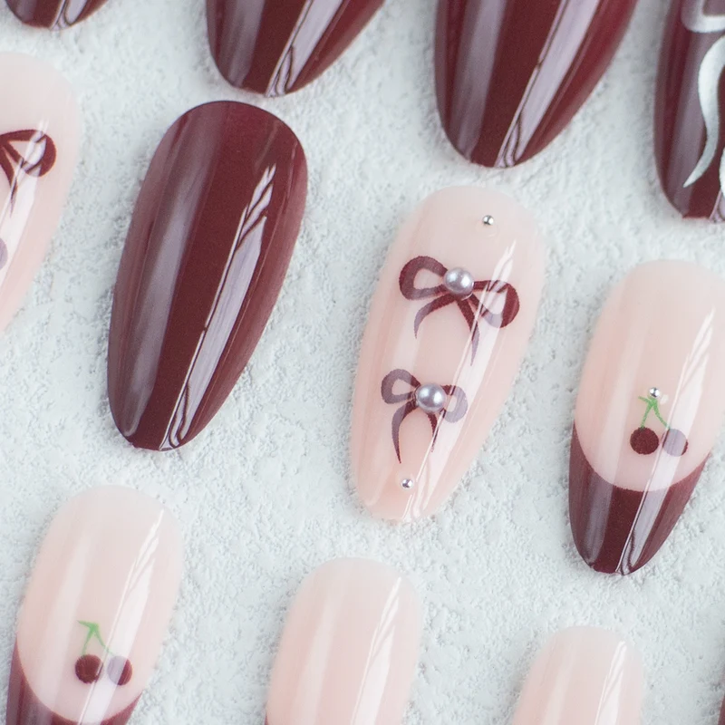 Elegantes Schleifen- und Kirschdesign Nagelkunstset