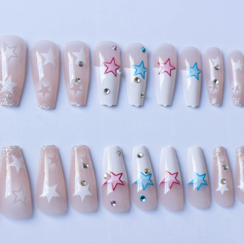 Dekoratives Stern Nagelkunst Design Set