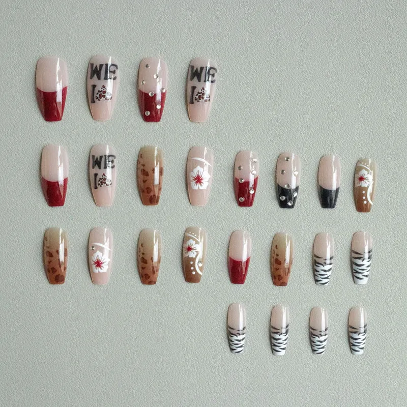 Künstlerisches kunstvolles Nageldesign-Set