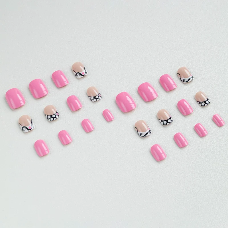 Künstlerische Nagelverzierung