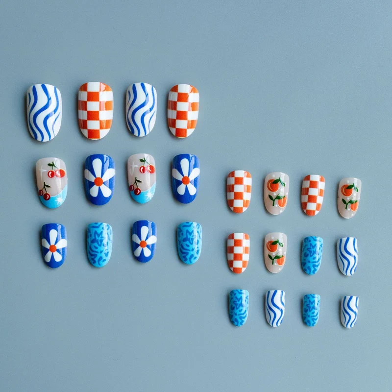 Künstlerisches Nageldesign-Kit mit saisonalen Themen