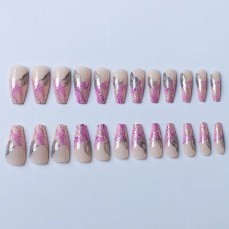 Künstlerisches Nageldesign-Set mit Marmor-Effekt