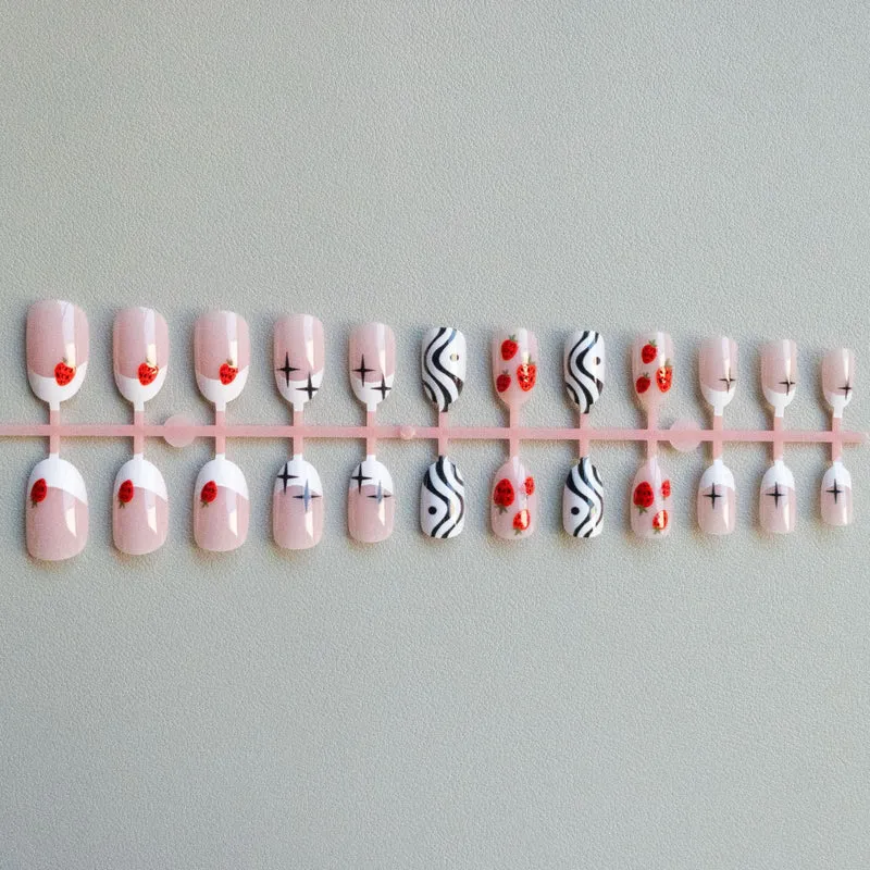 Dekorative Nagelkunst