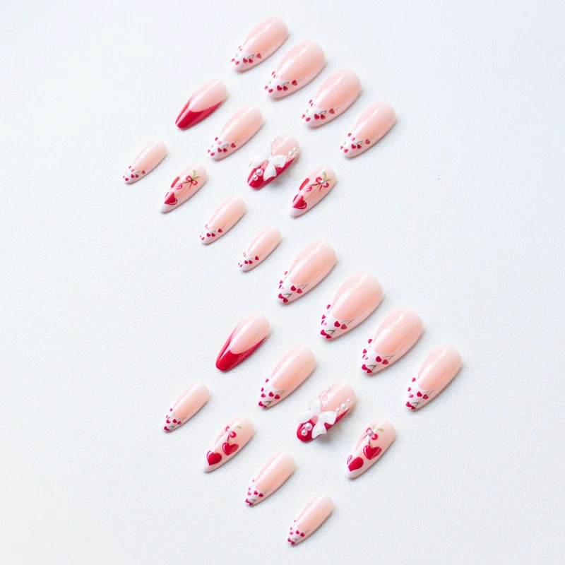 Dekoratives Herz-Motiv Nagelkunst-Set