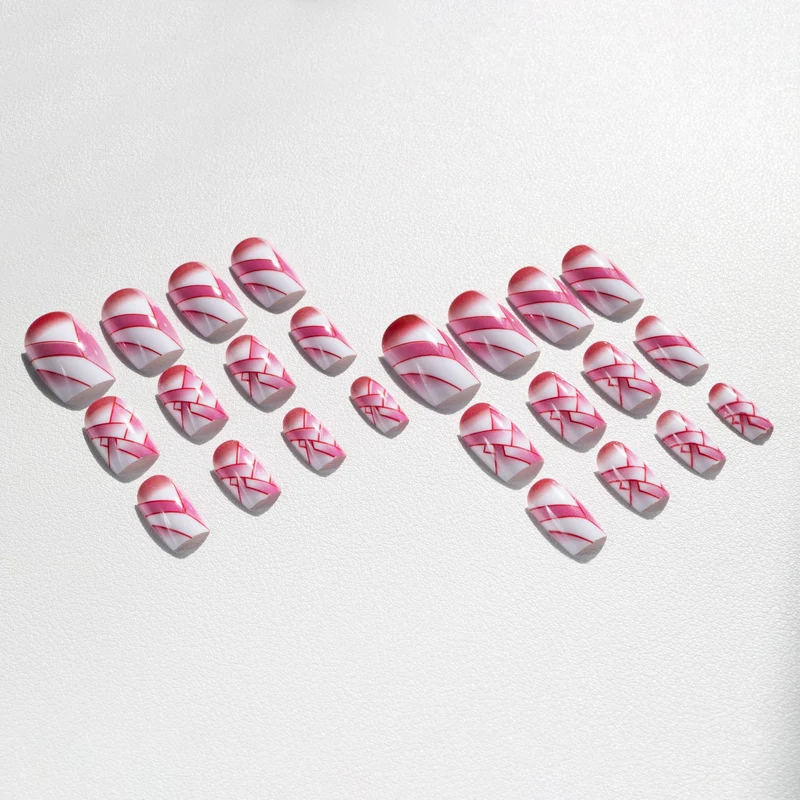 Künstlerische Geometrische Nagelkunst Designs