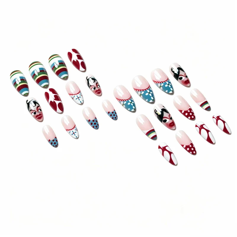 Künstlerisch thematisiertes Nagelkunstset