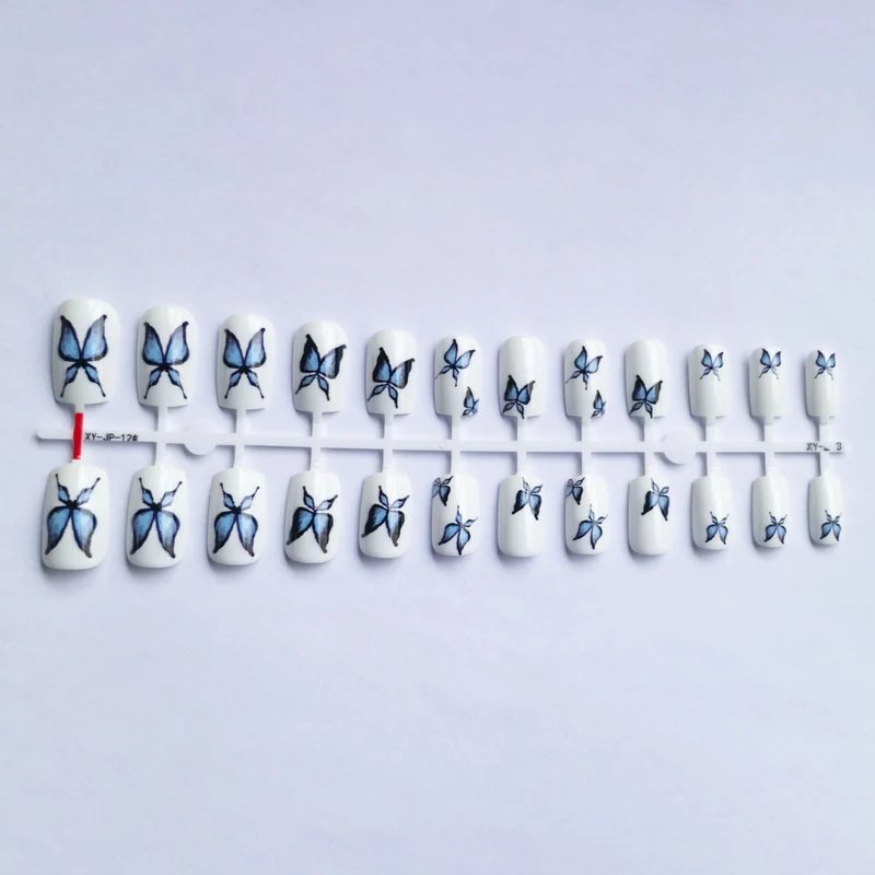 Künstlerische Nagelkunst