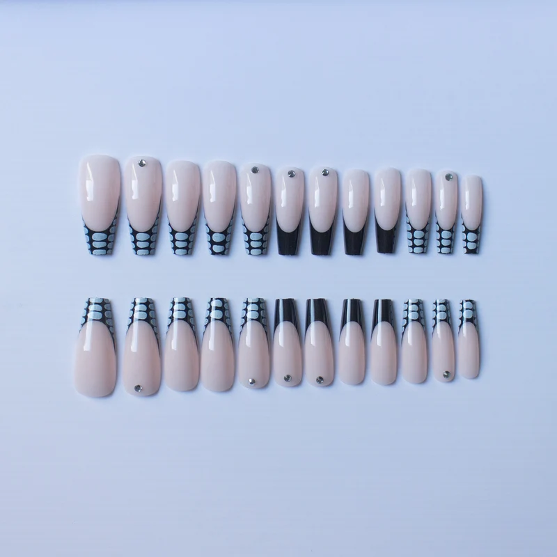 Künstlerisches Acryl-Nagelkunst-Set mit eleganten Punktdesigns