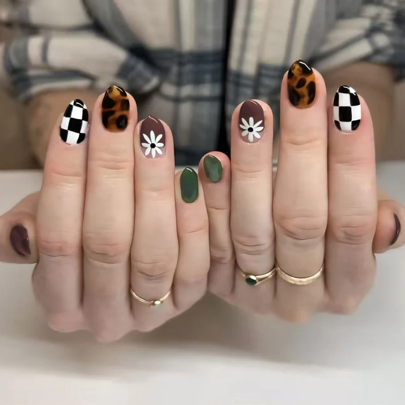 Künstlerisches gemischtes Muster Nagelkunst Set