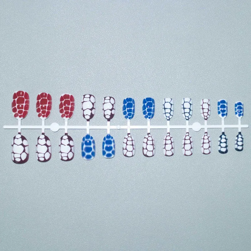 Künstlerische abstrakte Nagelkunst