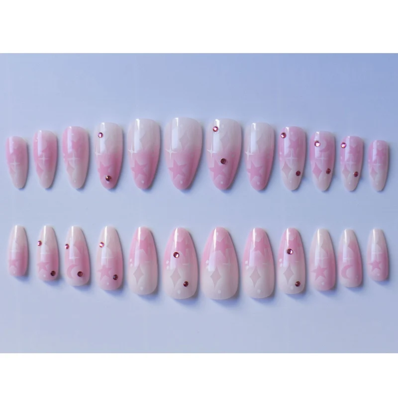 Künstlerisches mit Sternen verziertes Nagelkunst-Set