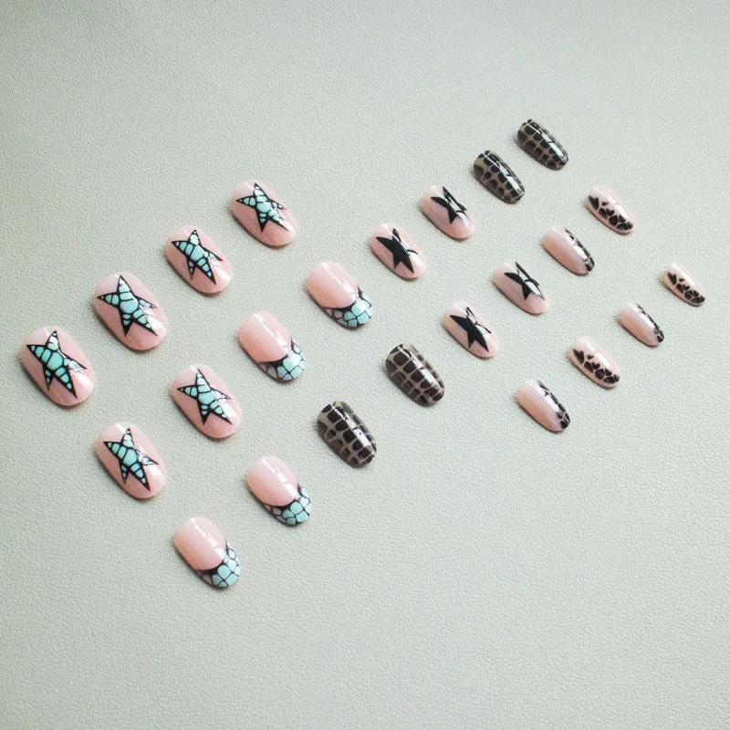 Künstlerisches Stern- und geometrisches Nagelkunst-Kit