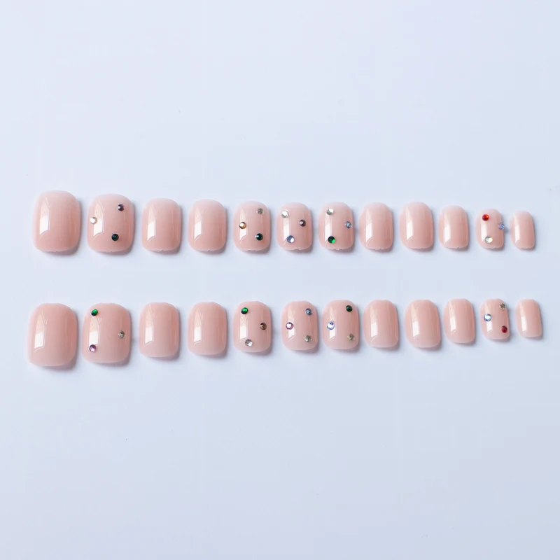 Künstlerisches mit Strass verziertes Nagelkunst-Set