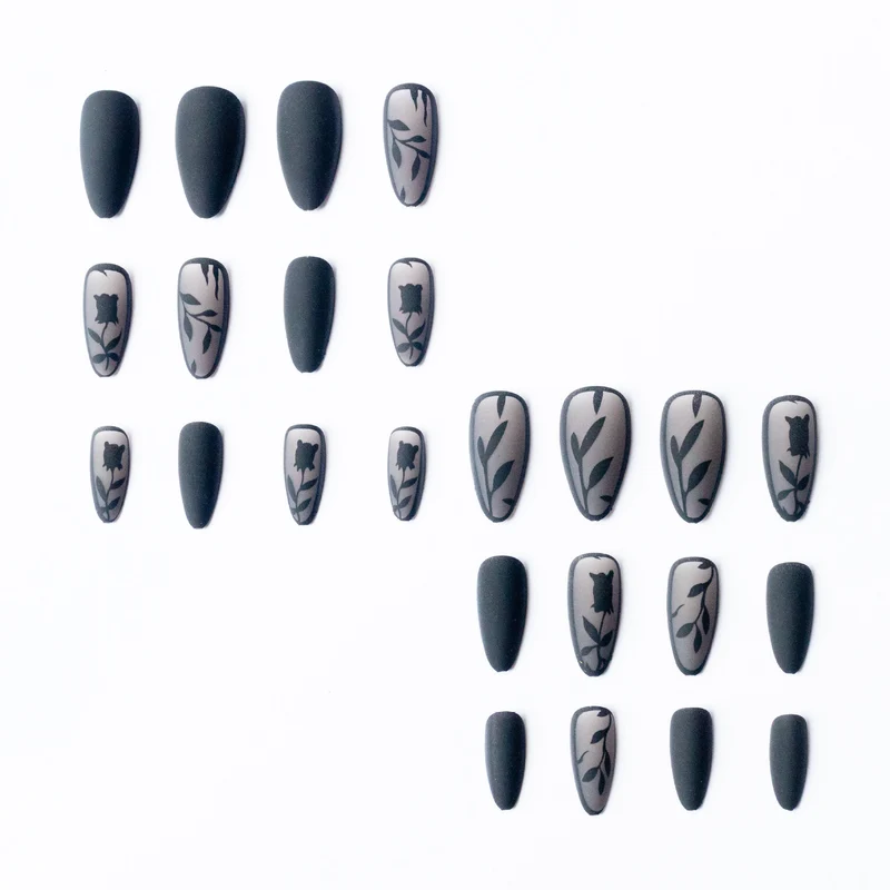Künstlerisches, blumeninspiriertes Nagelkunst-Set