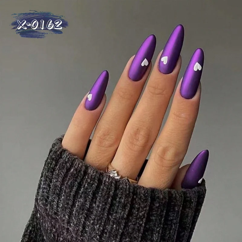 Künstlerisches Herz-Akzent Stiletto Nagelkunst Set