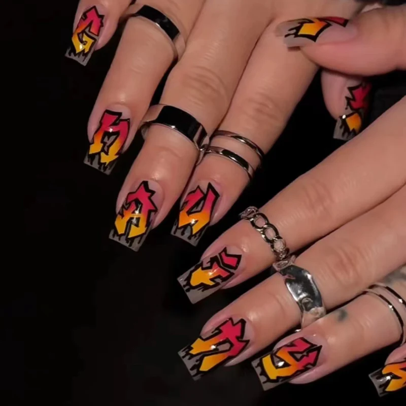 Kreative Grafische Nagelkunst