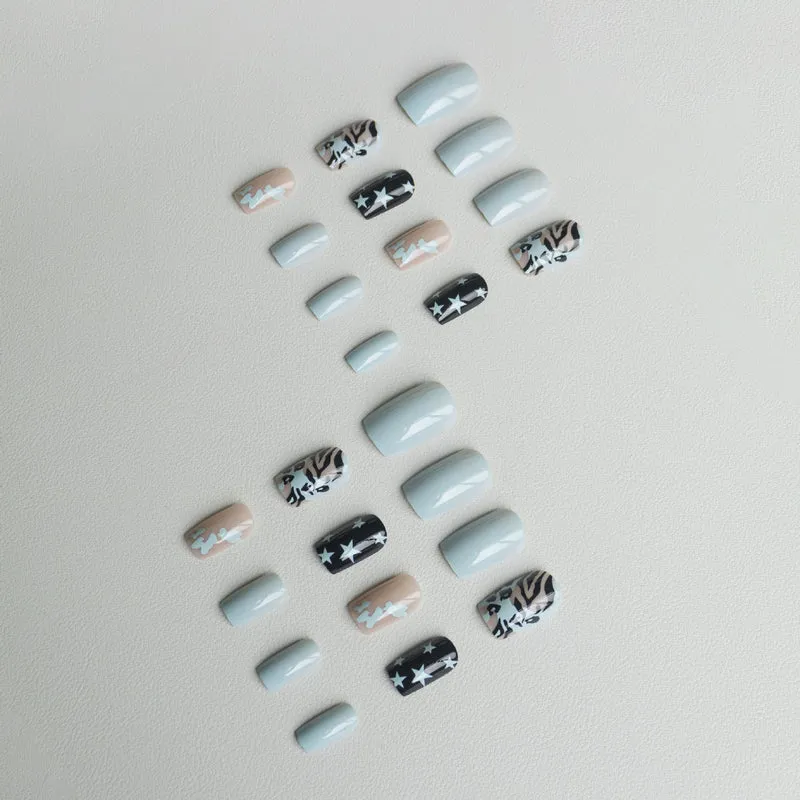 Künstlerisch gemusterte Nagelkunst