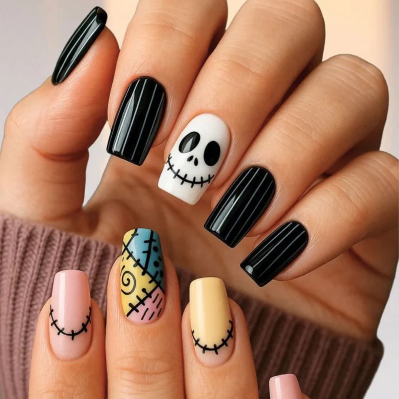 Künstlerische Halloween Nagelkunst