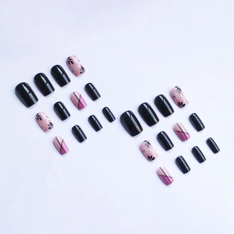 Künstlerisches Floral- und Geometrisches Nagelkunst-Set