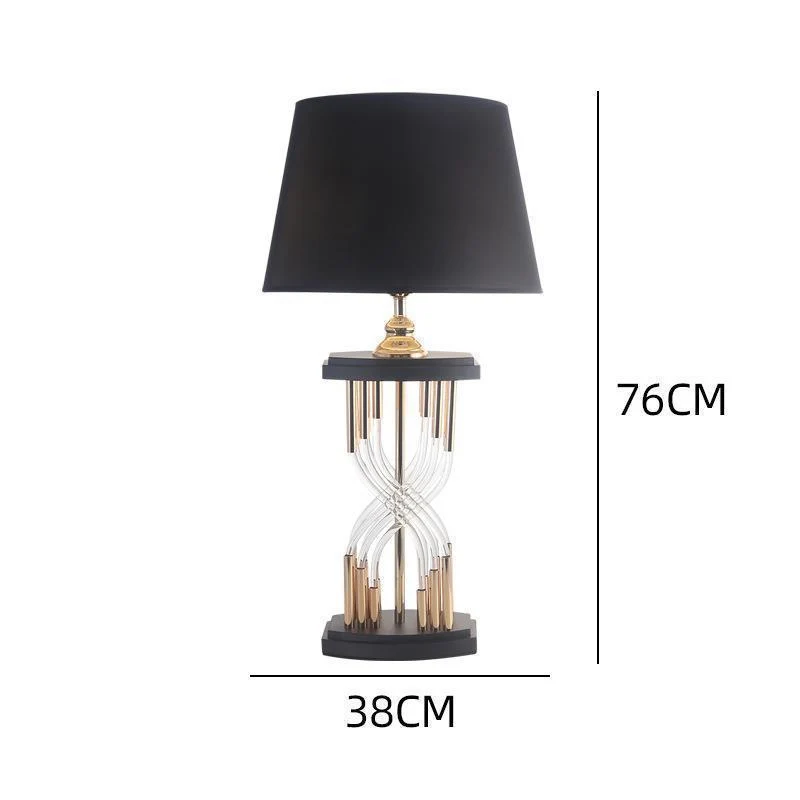 Moderne dekorative Tischlampe mit skulpturaler Basis