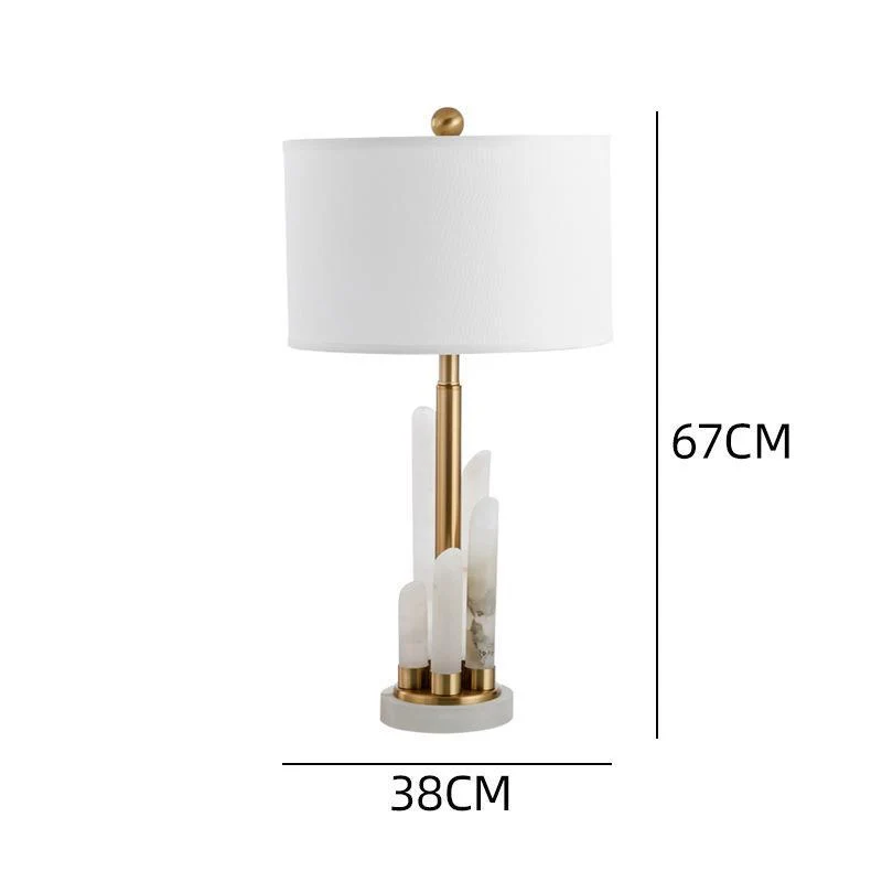 Moderne dekorative Tischlampe mit elegantem Steinfuß