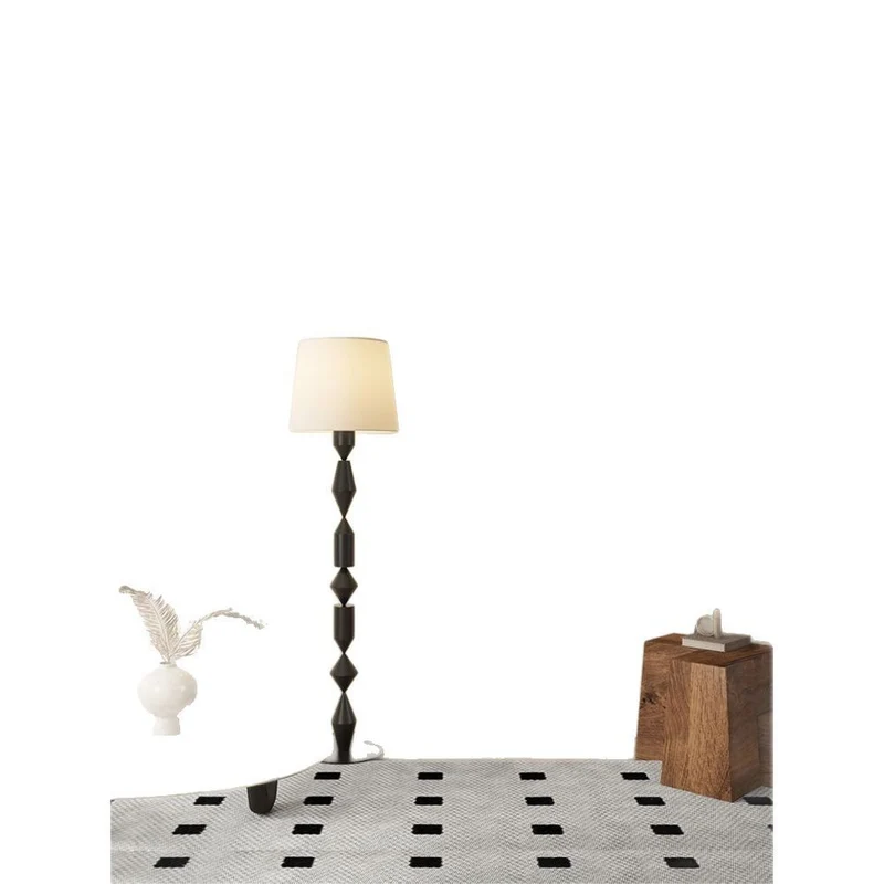 Geometrische Gelenkstehlampe