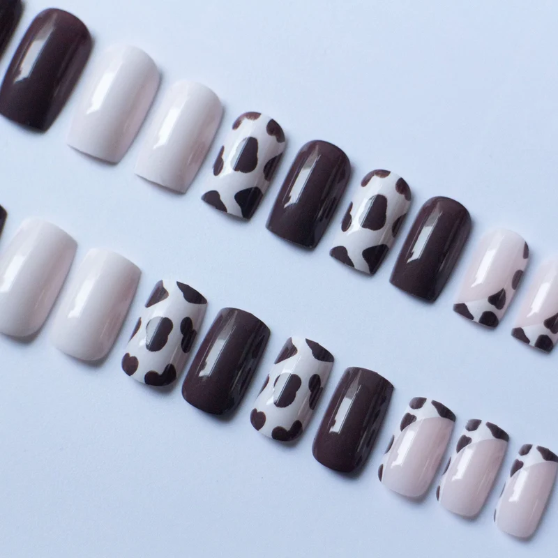 Künstlerisches Kuhflecken-Nagelkunst-Set