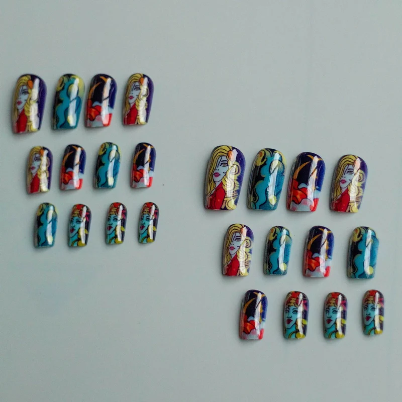 Künstlerisches Charakter-Nagelkunst-Set