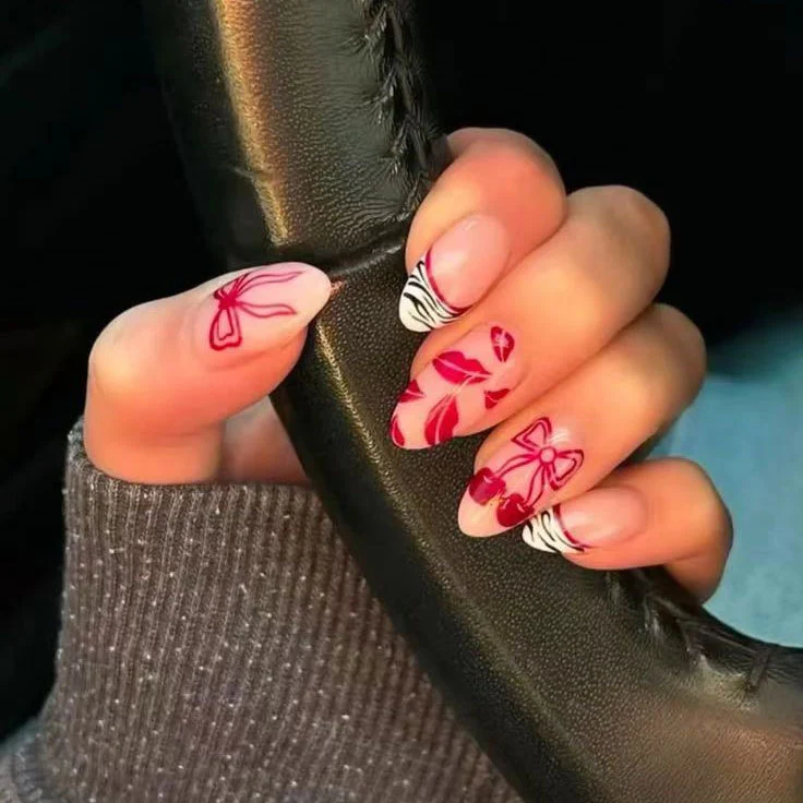 Künstlerisches Schleifen- und Kuss-Nagelkunst-Set