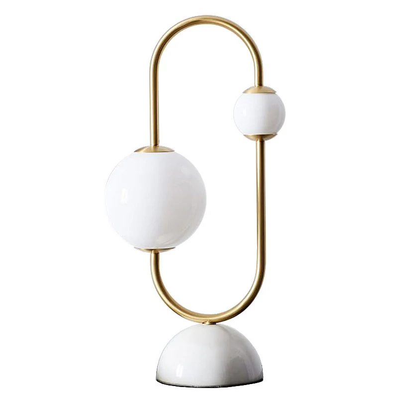 Dekorative Tischlampe mit einzigartigem Skulpturdesign