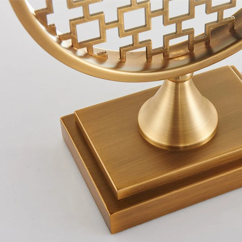 Dekorative Tischlampe mit geometrischem offenen Design