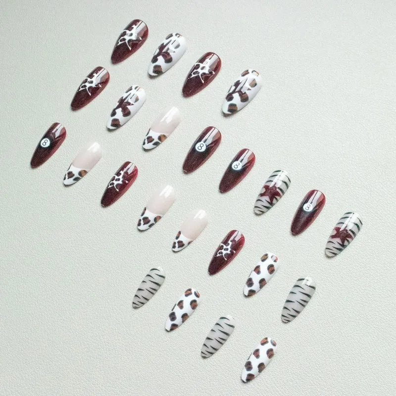 Künstlerisches Tierdruck Nageldesign-Set