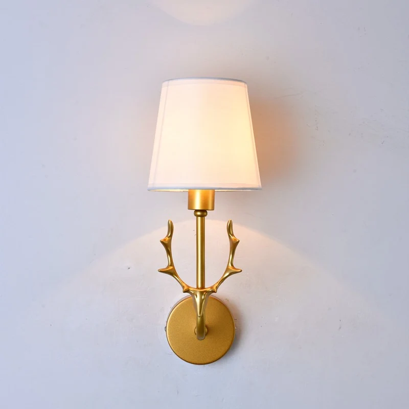 Geweih Wandleuchte