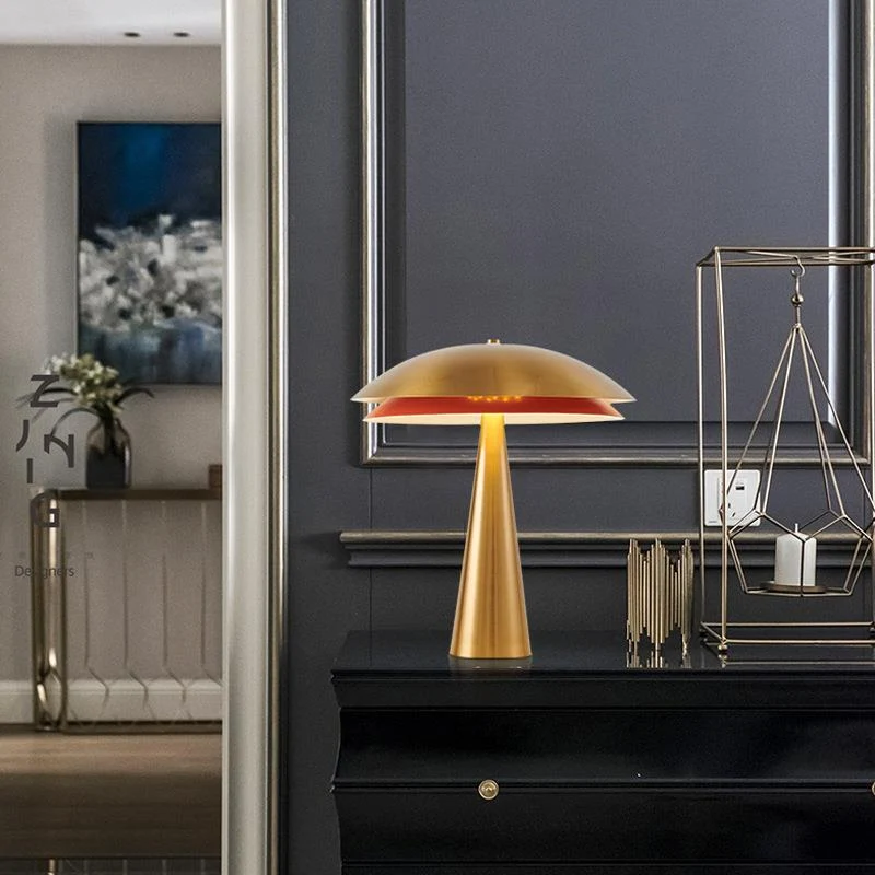 Elegante moderne Tischlampe