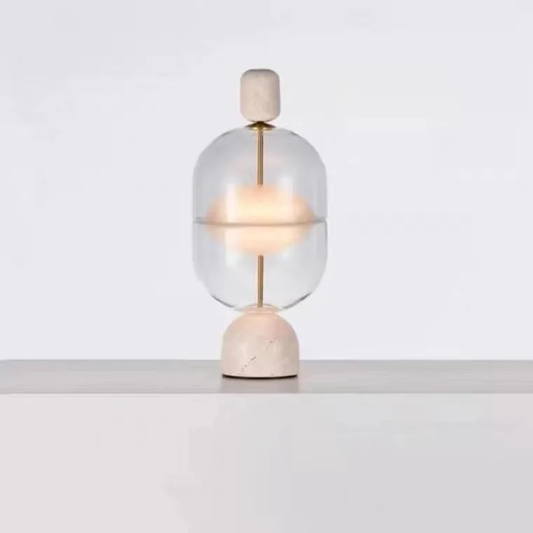 Minimalistische Glas- und Metall-Stehlampe