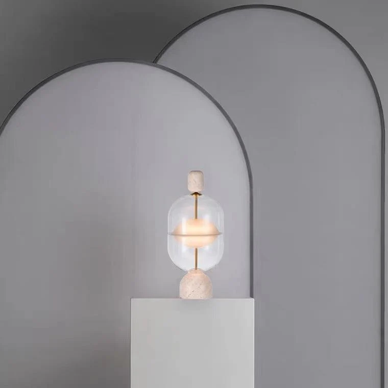 Minimalistische Glas- und Metall-Stehlampe