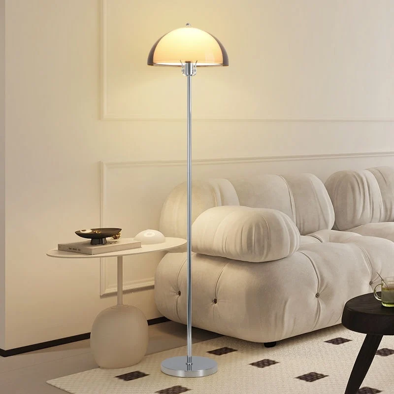 Dekorative Stehlampe
