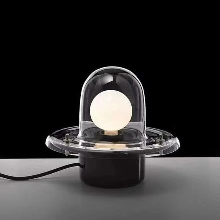 Zeitgenössische Tischlampe mit innovativem Design