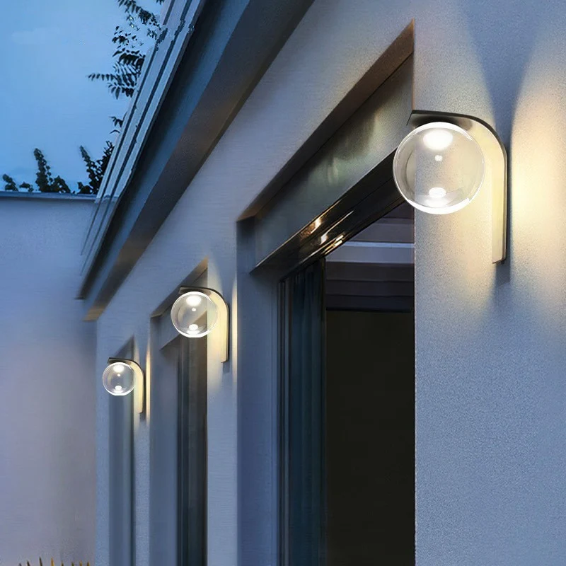 Moderne Wandmontierte LED-Leuchte