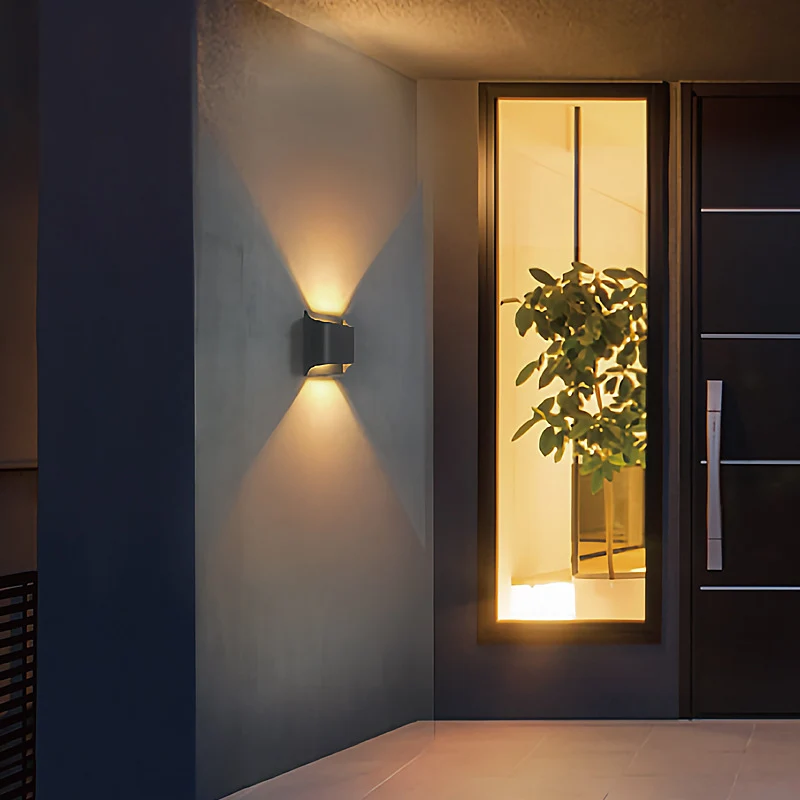 Moderne LED Außenwandlampe