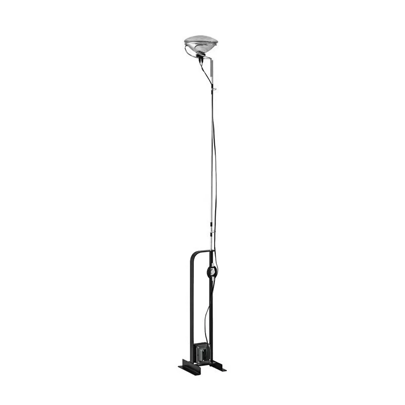 Industrielle Stehlampe mit verstellbarer Höhe